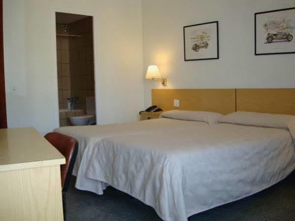 Hotel Climent Barselona Dış mekan fotoğraf