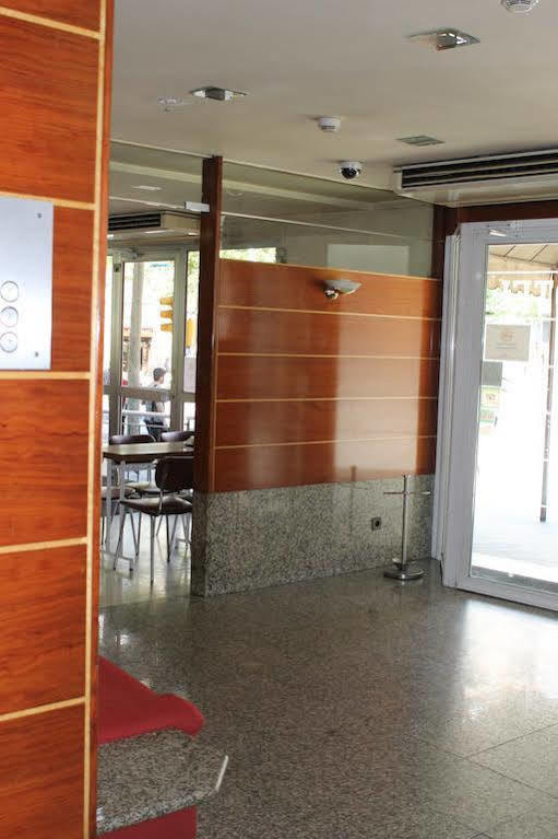 Hotel Climent Barselona Dış mekan fotoğraf