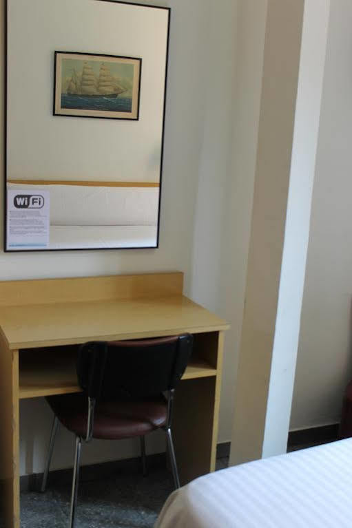 Hotel Climent Barselona Dış mekan fotoğraf