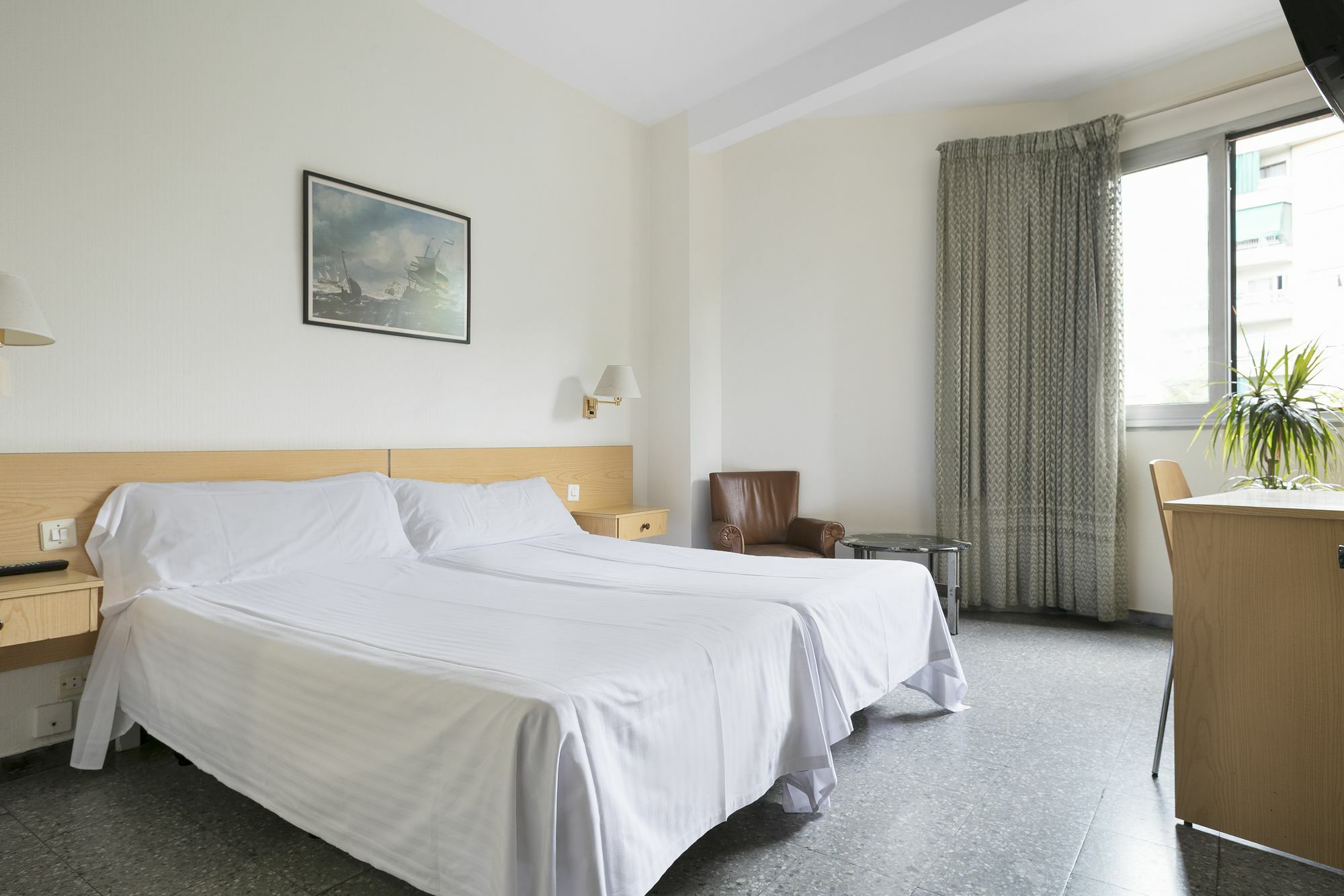 Hotel Climent Barselona Dış mekan fotoğraf