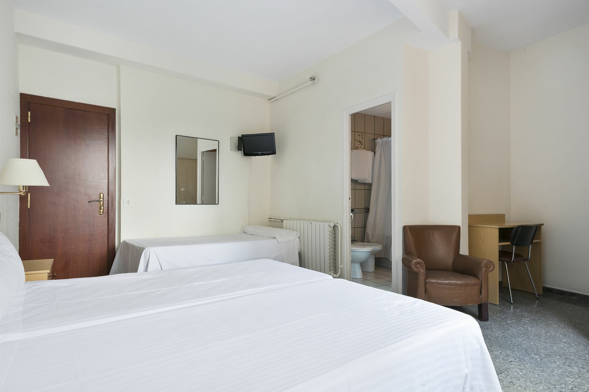 Hotel Climent Barselona Dış mekan fotoğraf