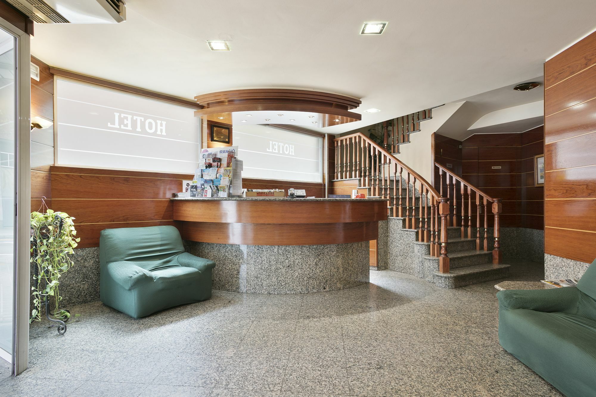 Hotel Climent Barselona Dış mekan fotoğraf